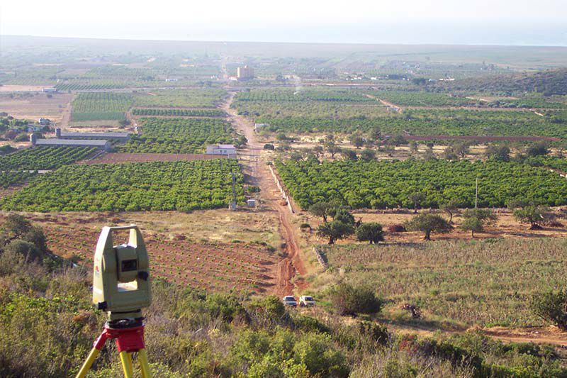 Castellón trabajos de agricultura y topografía