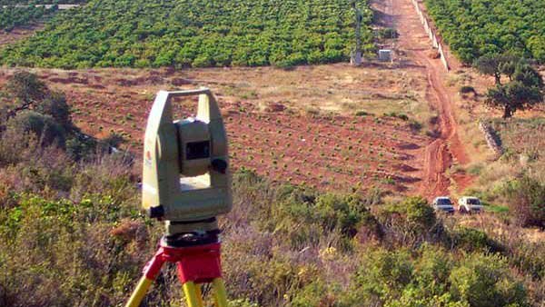 Servicios de topografía